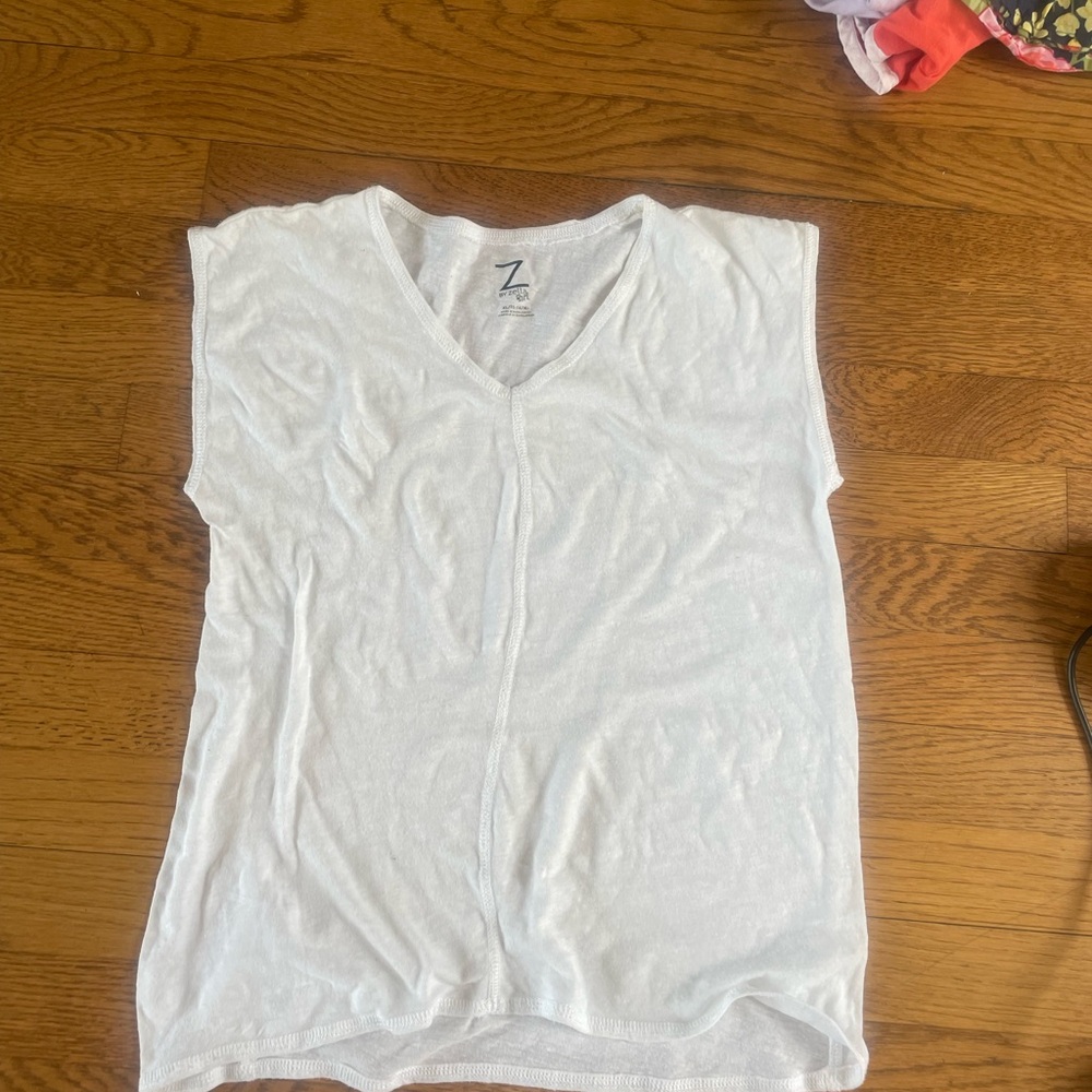 Zella girl white t shirt